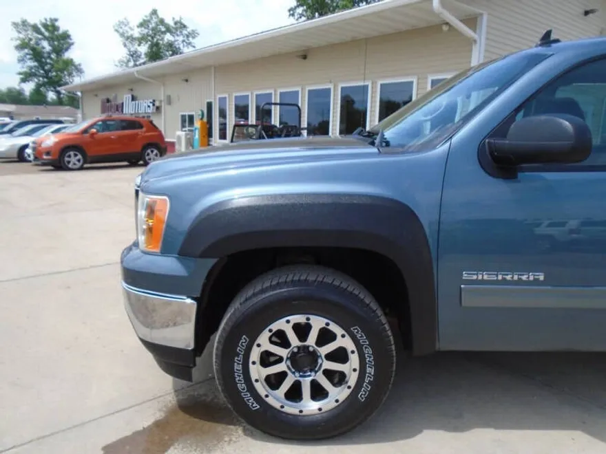 2013 Gmc Sierra 1500 SLE photo 1