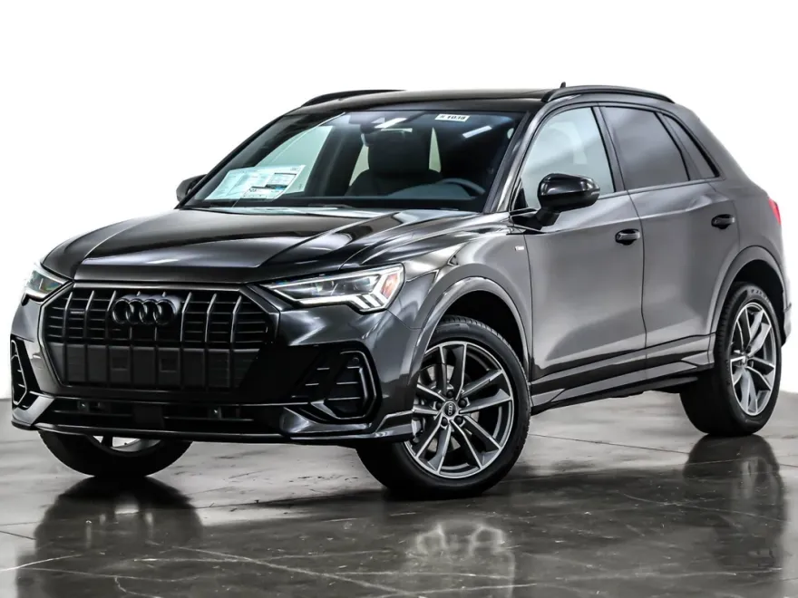 2025 Audi Q3 45 TFSI S line Premium photo 1