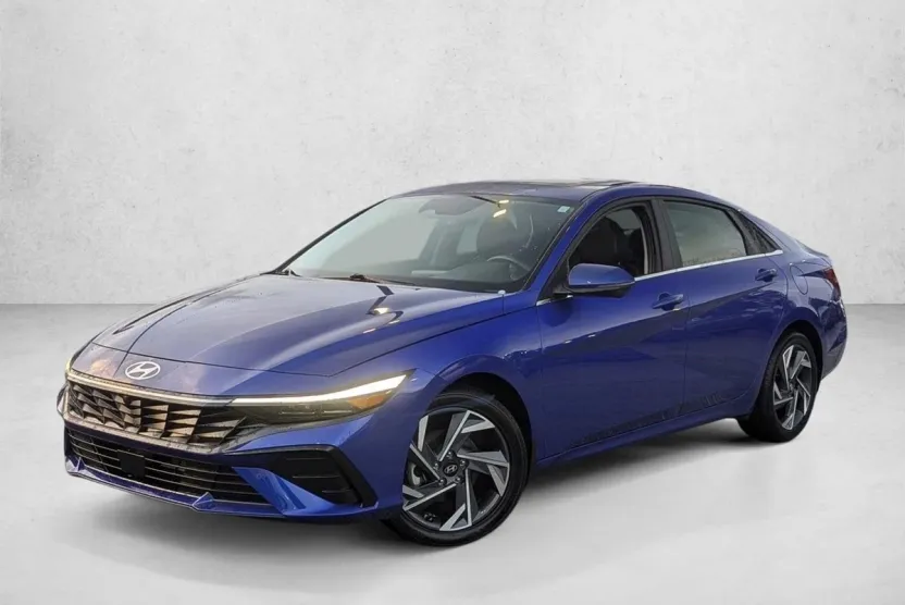 2024 Hyundai Elantra Limited photo 1