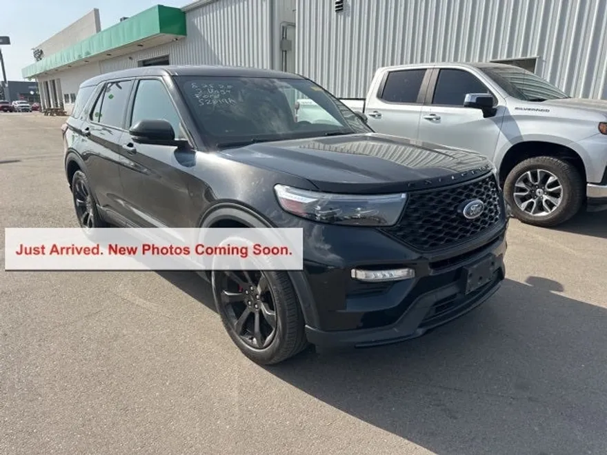 2021 Ford Explorer ST photo 1