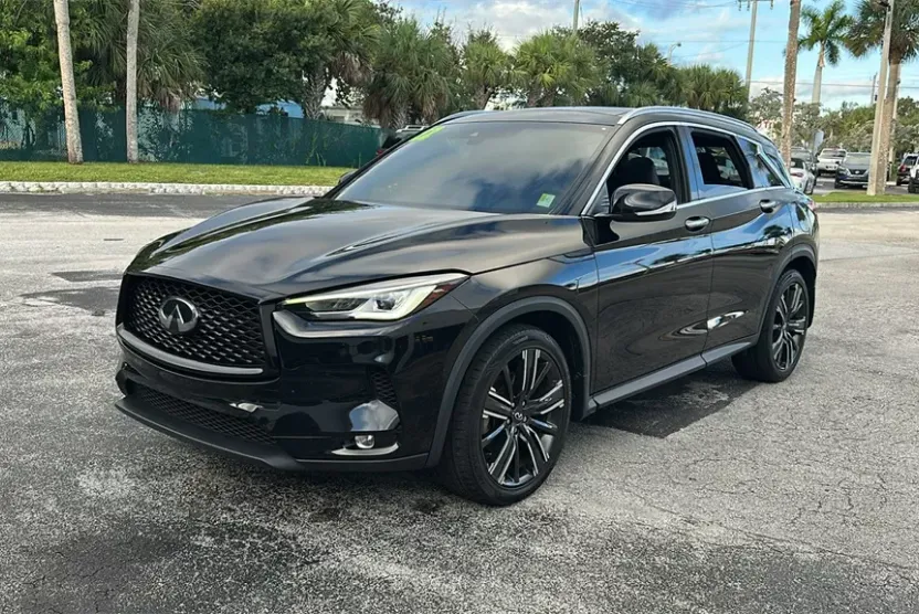 2022 Infiniti QX50 Luxe photo 1