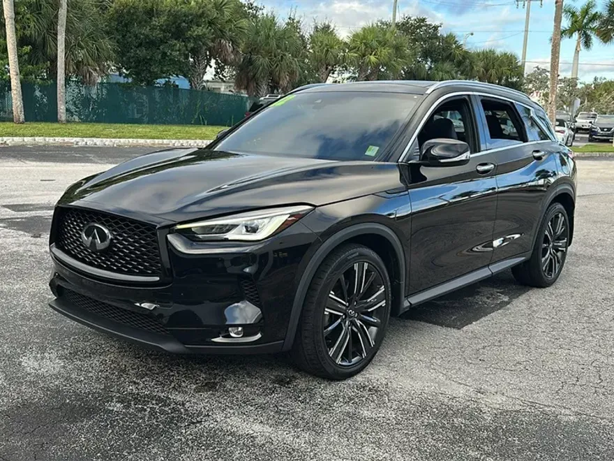 2022 Infiniti QX50 Luxe photo 1