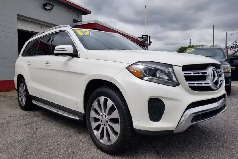 2017 Mercedes Benz GLS 450 photo 1