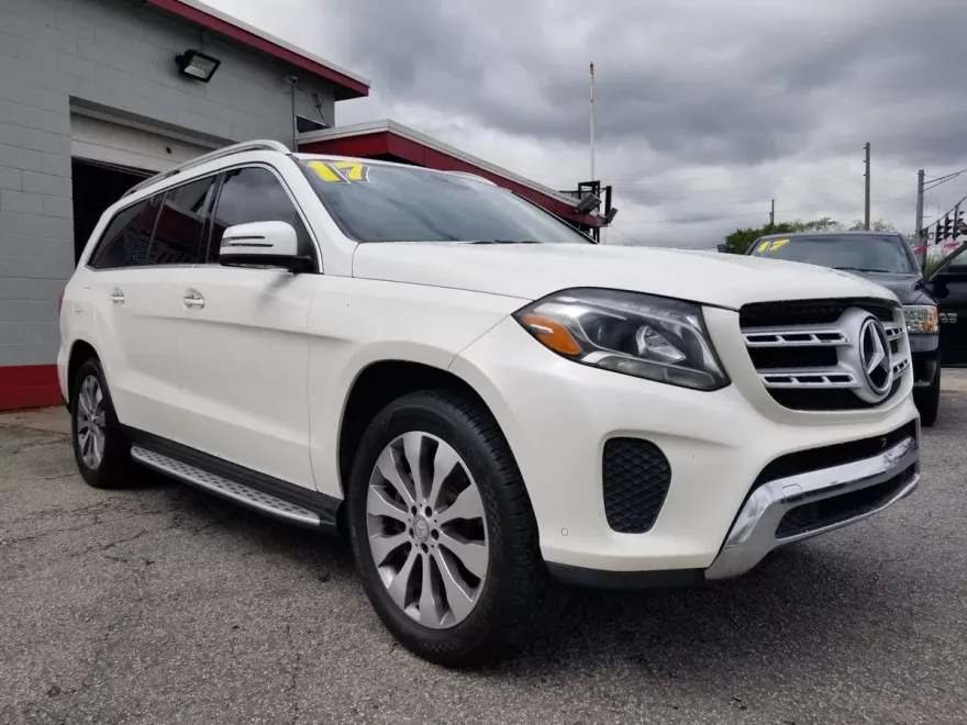 2017 Mercedes Benz GLS 450 photo 1