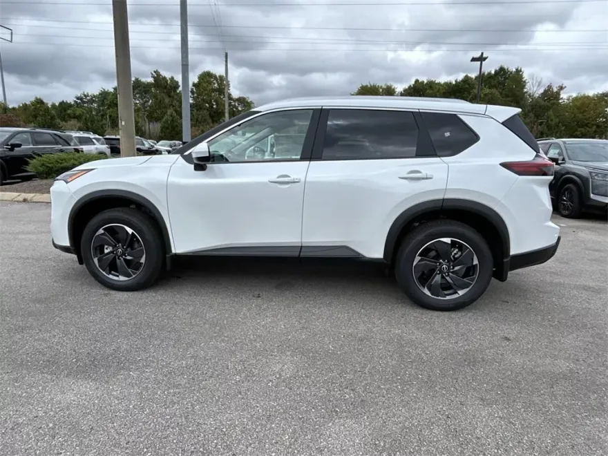 2026 Nissan Rogue SV photo 1