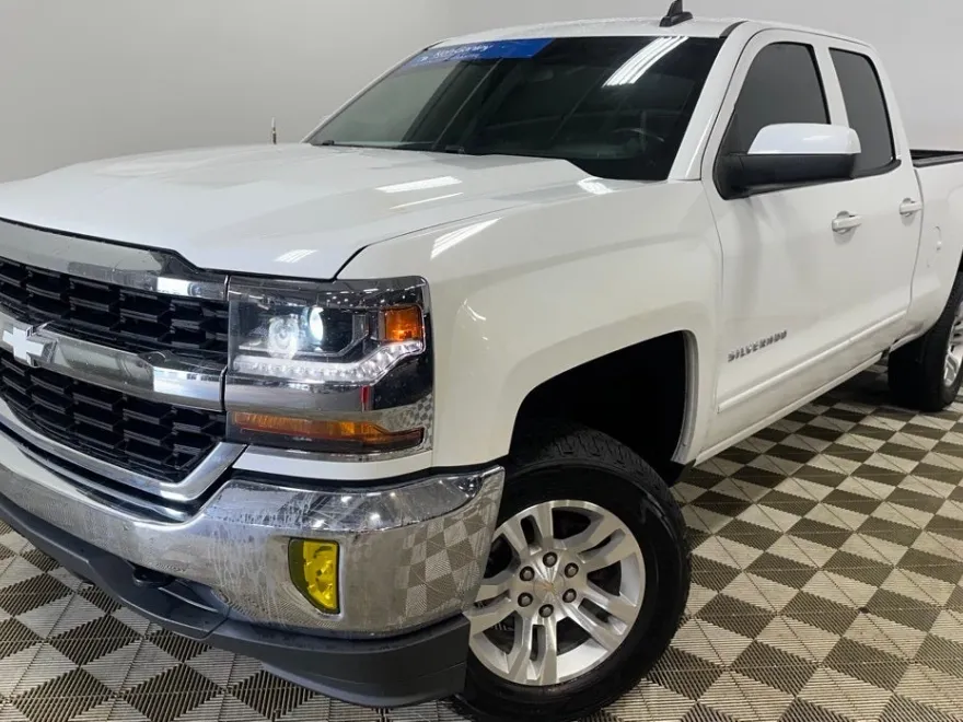 2018 Chevrolet Silverado 1500 LT1 photo 1