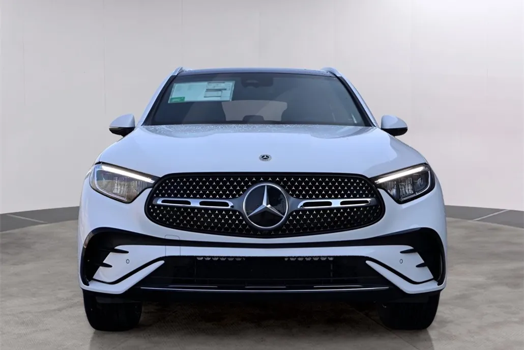 2025 Mercedes Benz GLC 350e 4MATIC photo 1
