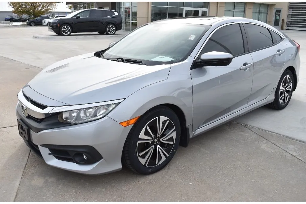 2017 Honda Civic EX-L photo 1