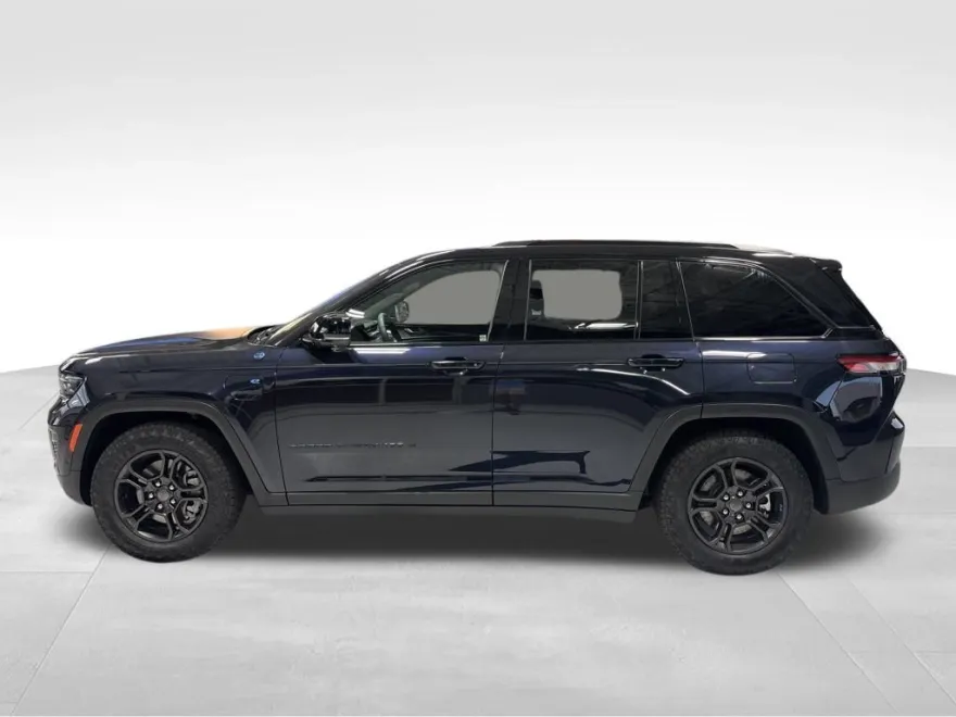 2024 Jeep Grand Cherokee Trailhawk 4xe photo 1