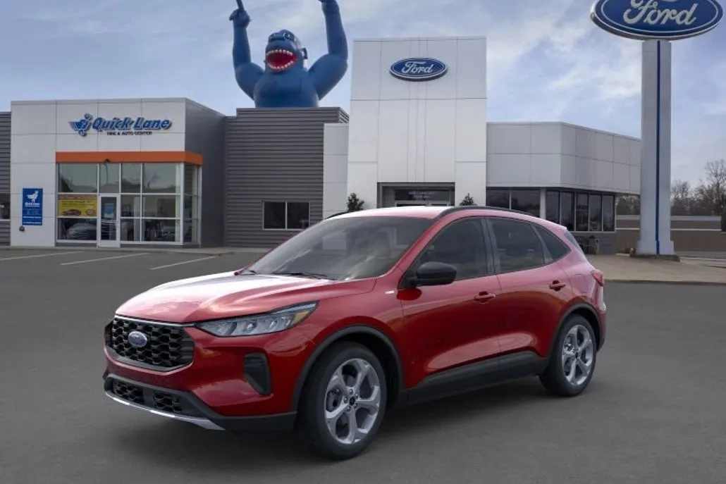 2025 Ford Escape ST-Line photo 1