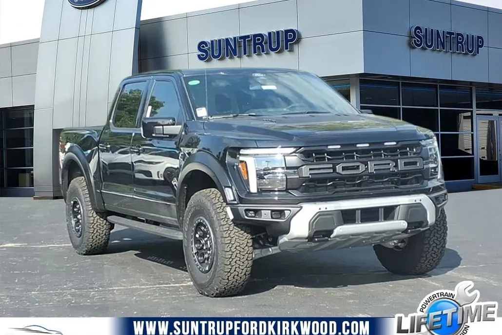 2025 Ford F-150 Raptor photo 1