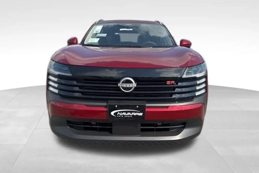 2025 Nissan Kicks SR photo 1