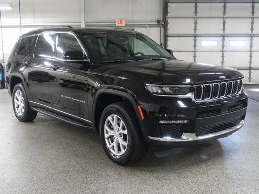 2022 Jeep Grand Cherokee Limited photo 1