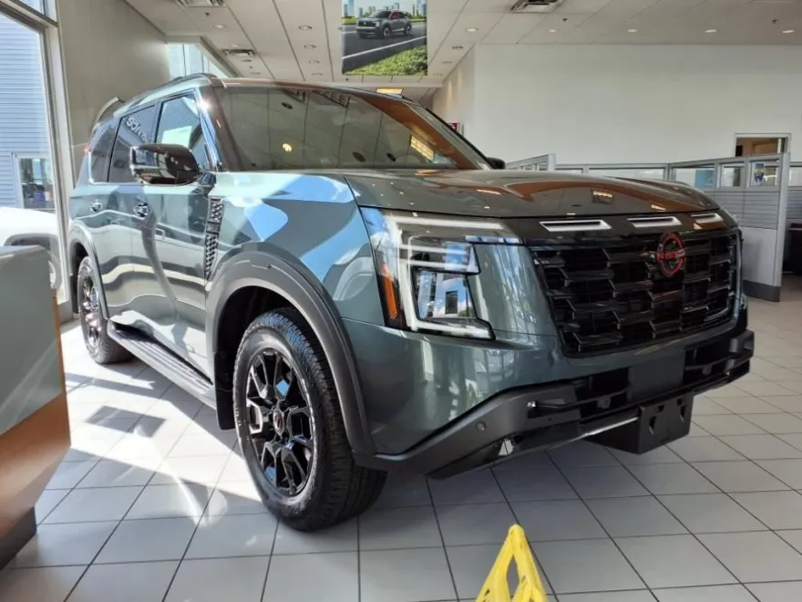 2025 Nissan Armada photo 1