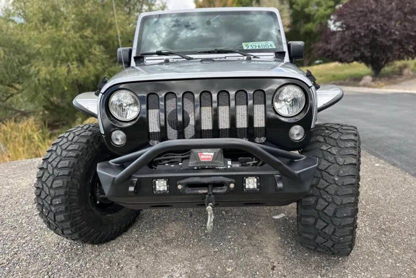 2015 Jeep Wrangler Unlimited Rubicon photo 1