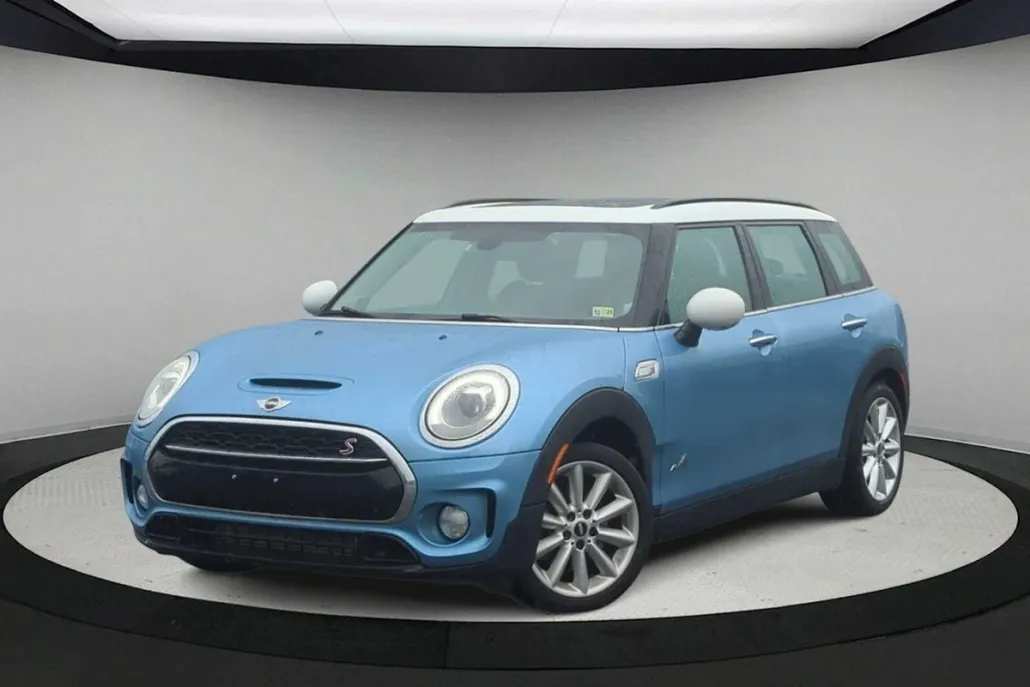 2017 Mini Clubman ALL4 Base S photo 1