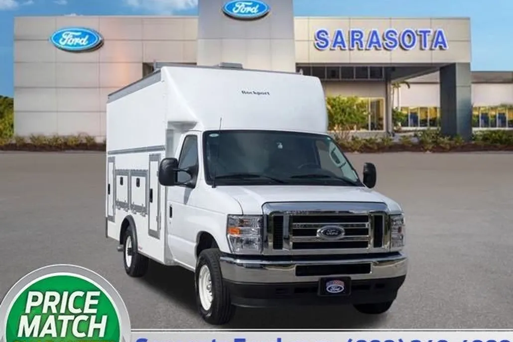 2025 Ford E-350 Base photo 1