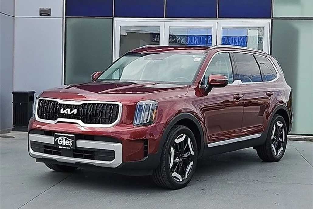 2023 Kia Telluride EX photo 1