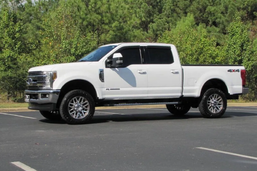 2019 Ford F-250 Lariat photo 1