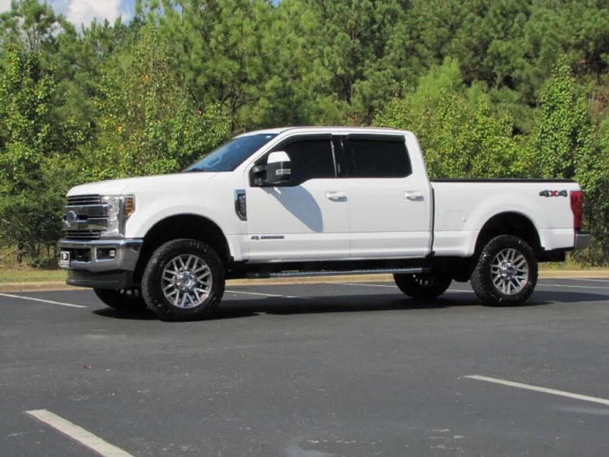 2019 Ford F-250 Lariat photo 1
