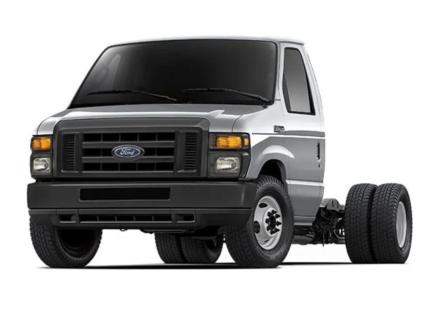 2017 Ford E-450 photo 1