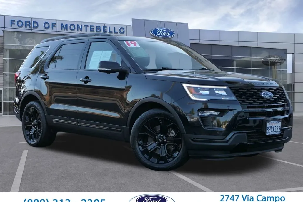 2019 Ford Explorer Sport photo 1