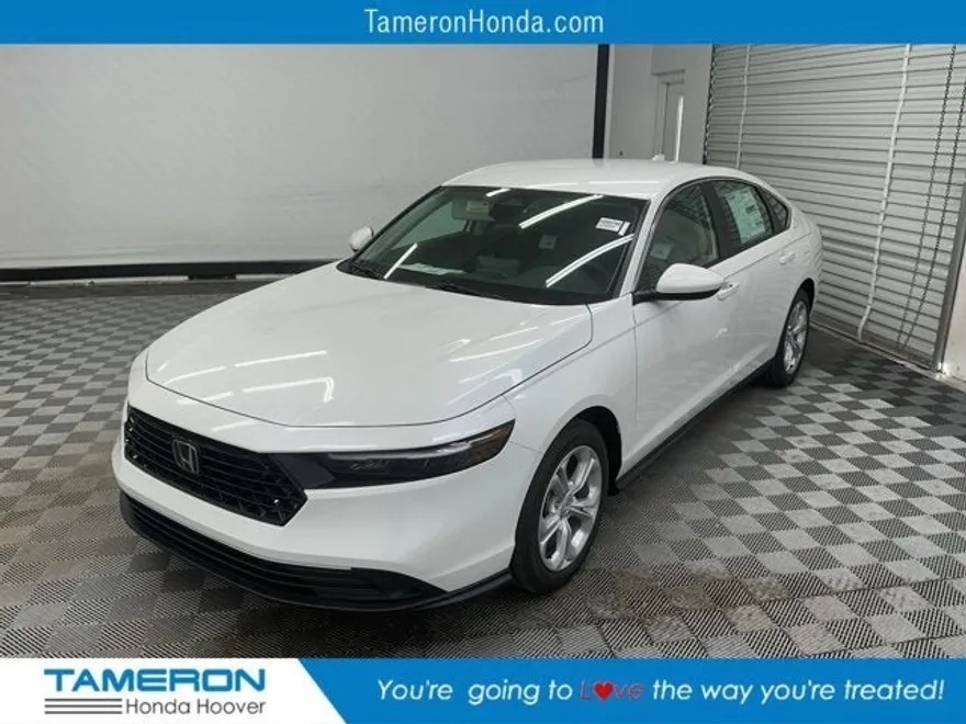 2025 Honda Accord LX photo 1