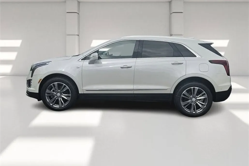 2025 Cadillac XT5 Premium Luxury photo 1