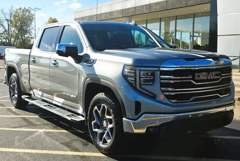 2026 Gmc Sierra 1500 SLT photo 1