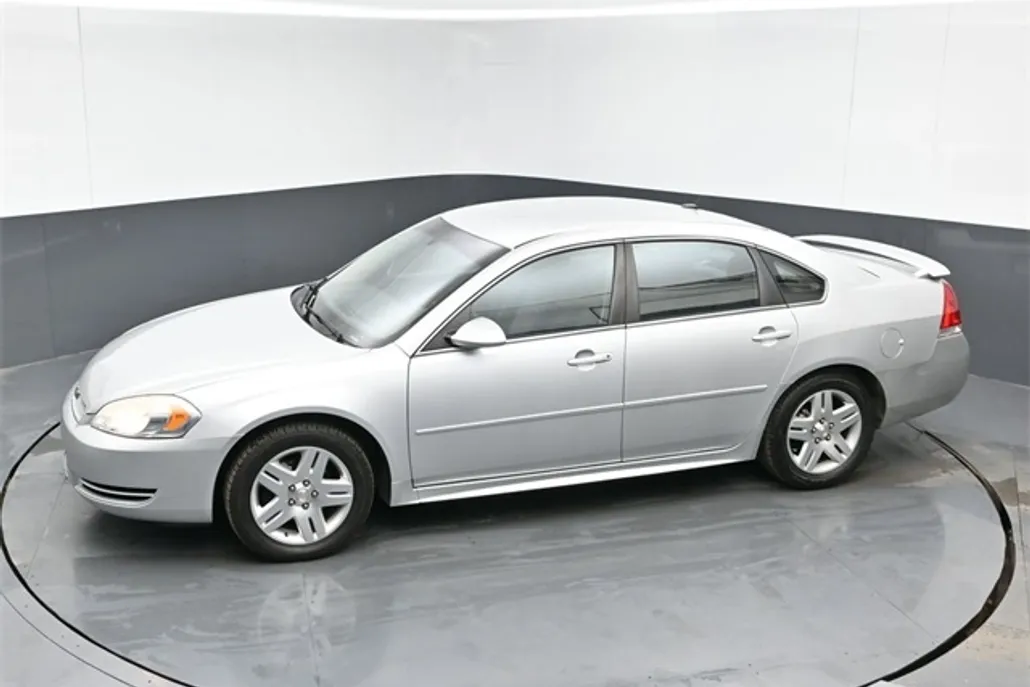2013 Chevrolet Impala photo 1