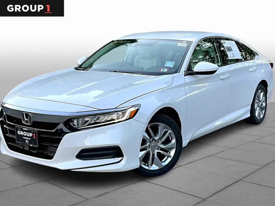 2019 Honda Accord LX 1.5T photo 1