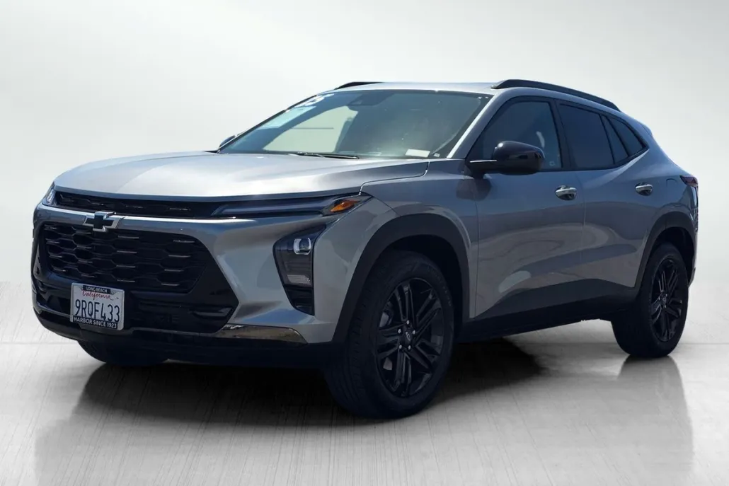 2025 Chevrolet Trax ACTIV photo 1