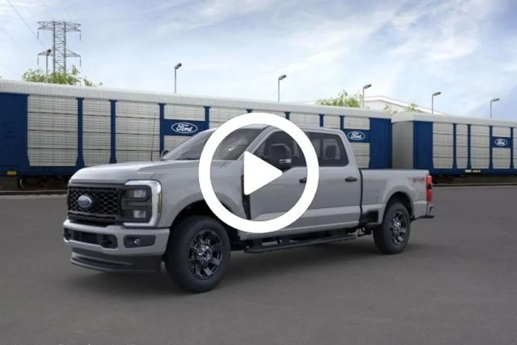 2025 Ford F-350 photo 1