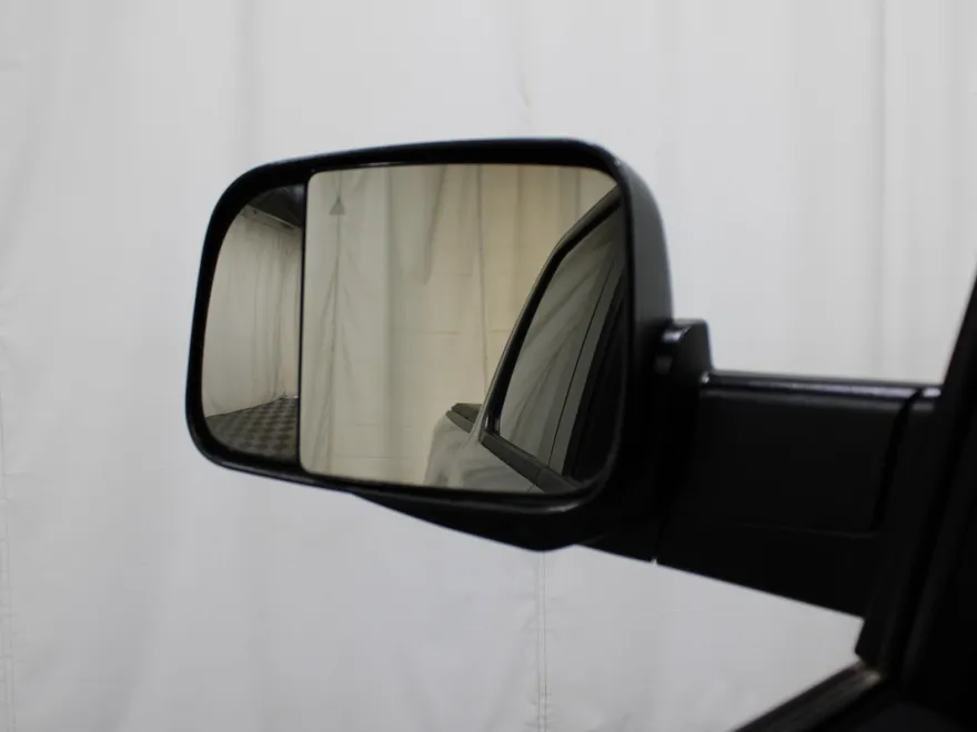 2023 Ram 1500 Laramie photo 1