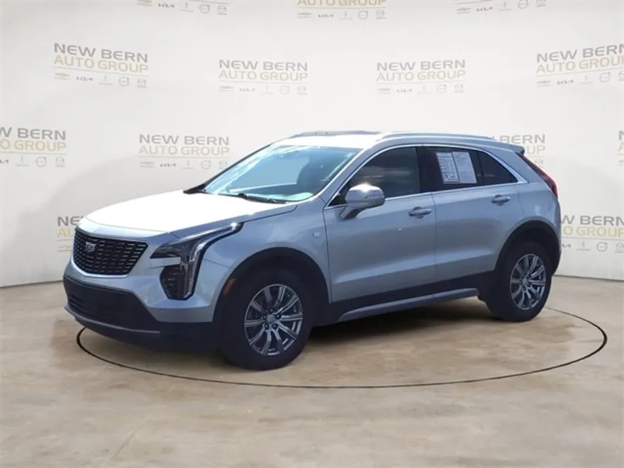 2021 Cadillac XT4 Premium Luxury photo 1