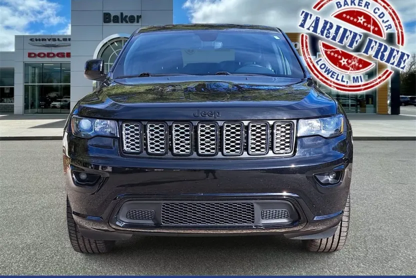 2022 Jeep Cherokee Laredo X Altitude photo 1