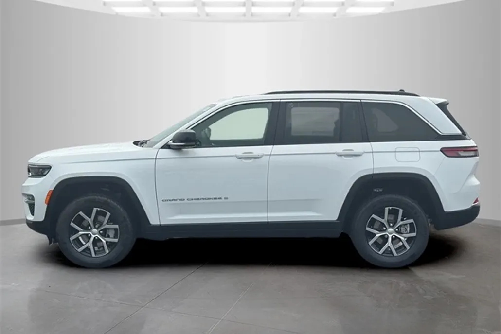 2025 Jeep Grand Cherokee Limited photo 1