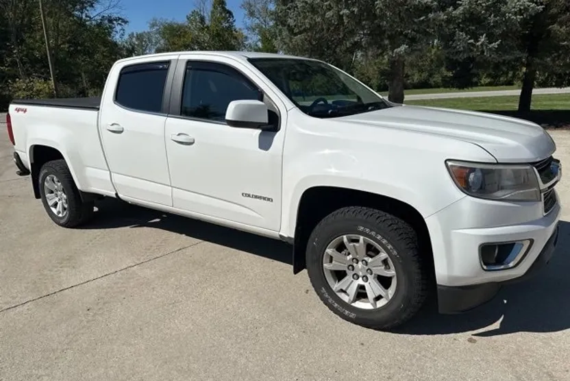 2016 Chevrolet Colorado LT photo 1