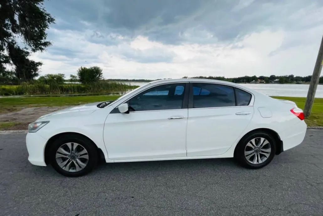2014 Honda Accord LX photo 1