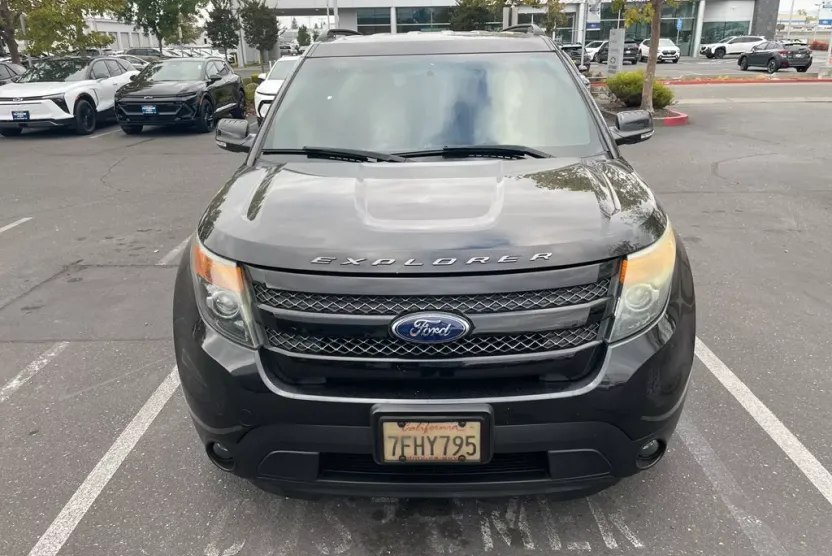 2014 Ford Explorer Sport photo 1