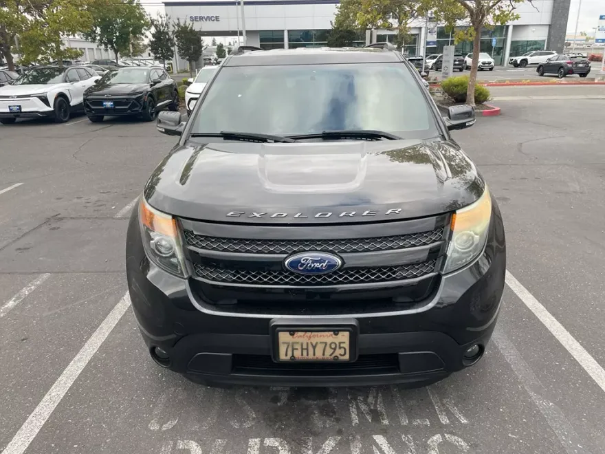 2014 Ford Explorer Sport photo 1