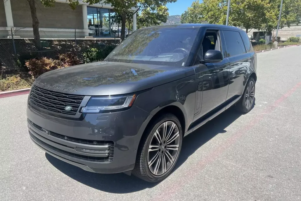 2023 Land Rover Range Rover Autobiography photo 1