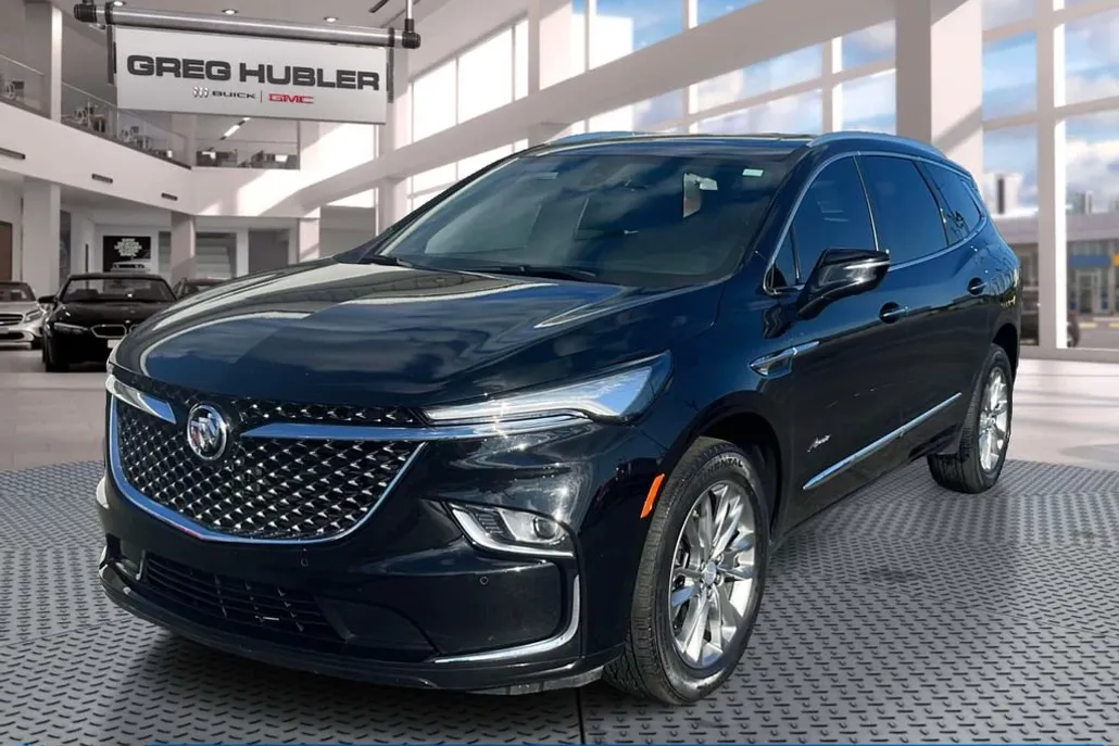 2022 Buick Enclave Avenir photo 1