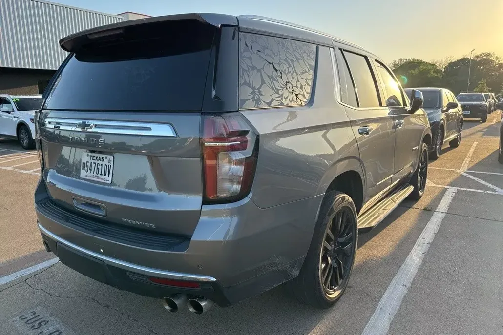 2021 Chevrolet Tahoe Premier photo 1