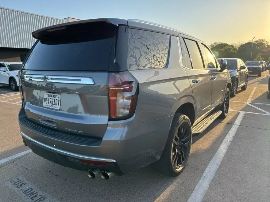 2021 Chevrolet Tahoe Premier photo 1