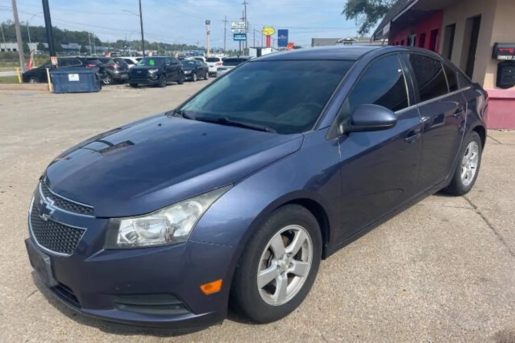 2014 Chevrolet Cruze photo 1