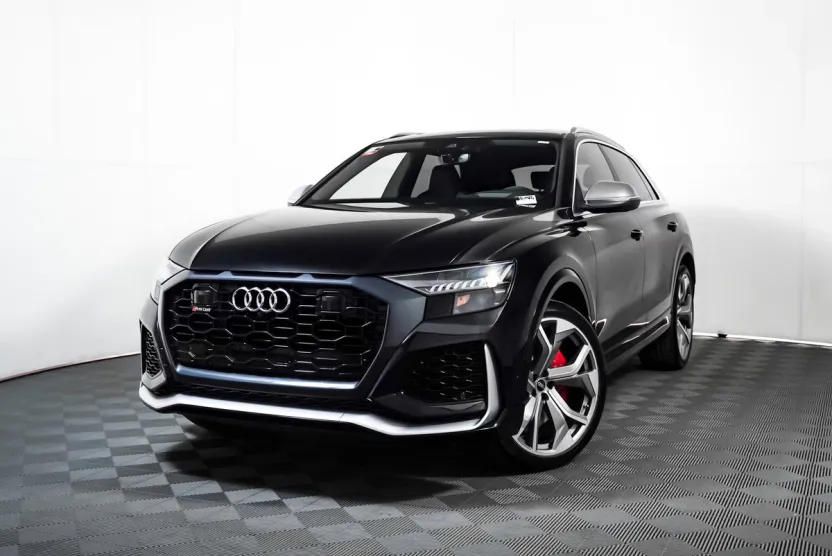2024 Audi RS Q8 photo 1