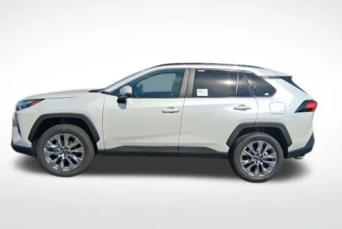 2025 Toyota RAV4 Premium XLE photo 3