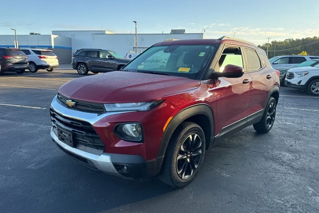 2021 Chevrolet Trailblazer LT photo 1