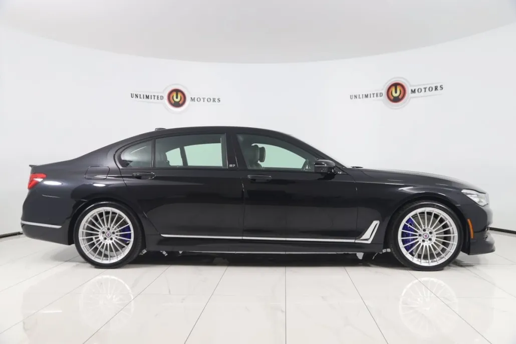 2018 Bmw 750i / B7 xDrive Sedan photo 1